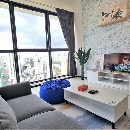 Skyblue 2 Rooms Apartment, 4 Plus 2 Pax At Urban Suites